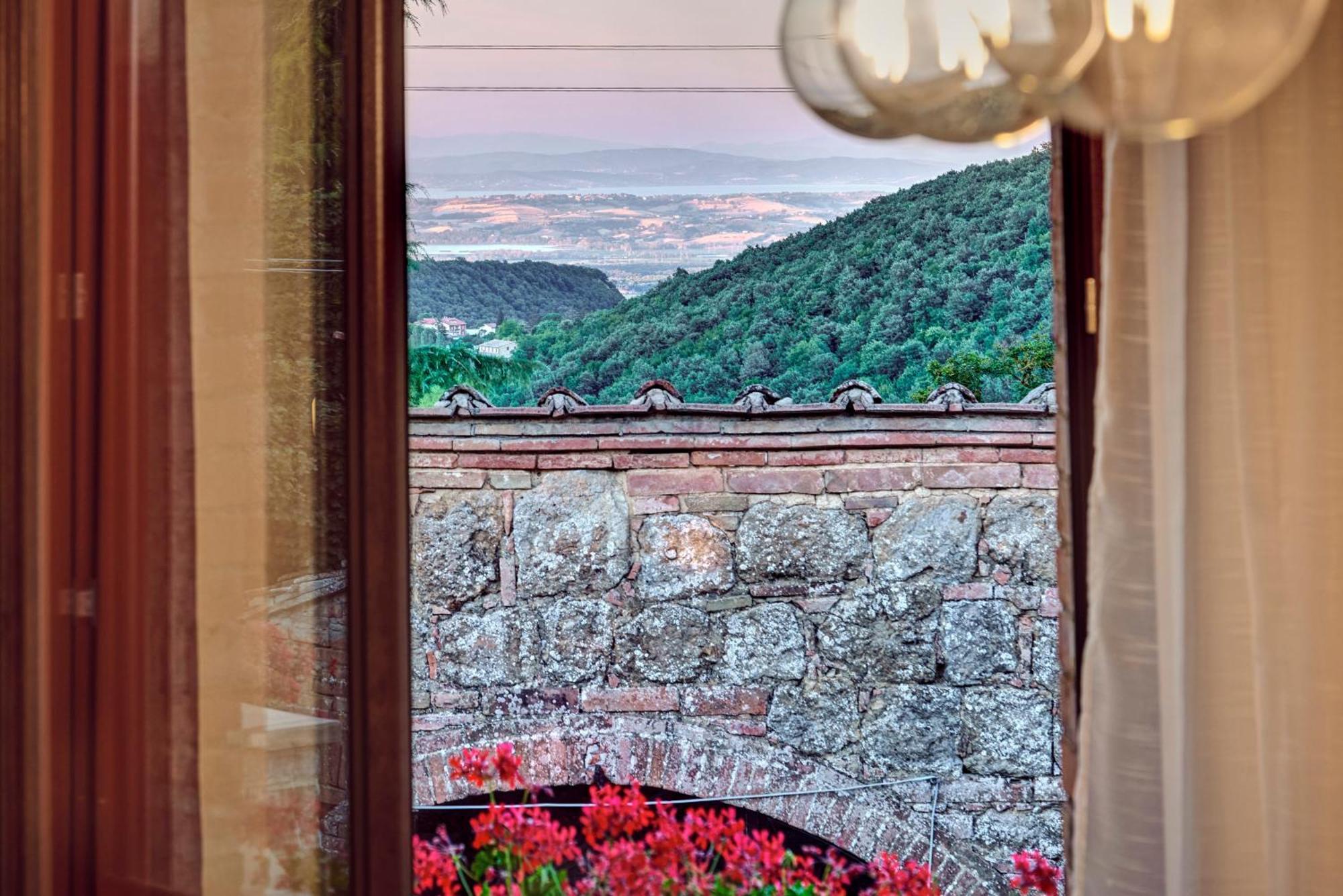 Agriturismo Il Casalone Montepulciano Stazione Стая снимка